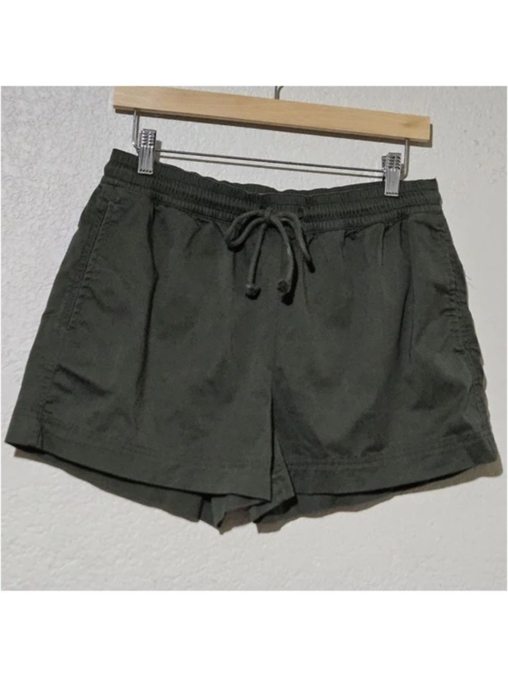 Worn once - Loft Lou & Grey Shorts Green Small